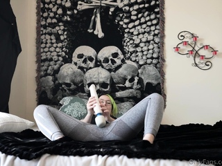 Amateur blonde teen girlfriend toyed and facialized